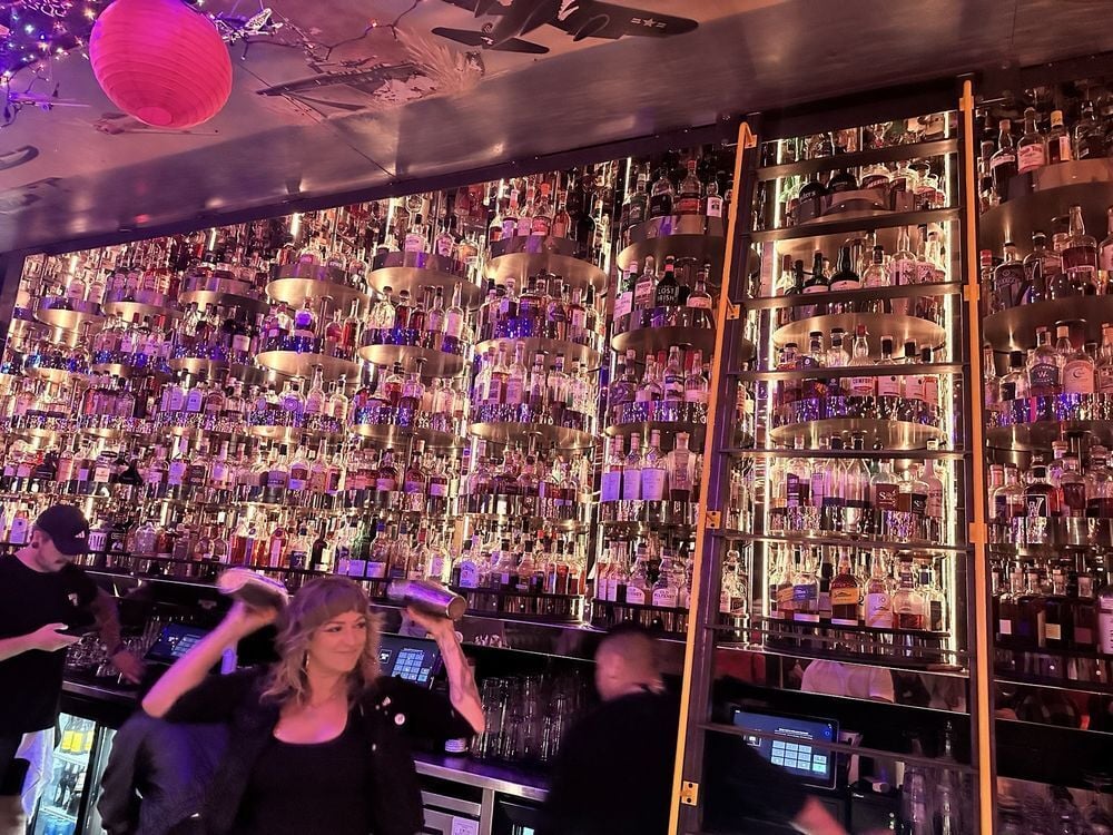 Aero Club Bar