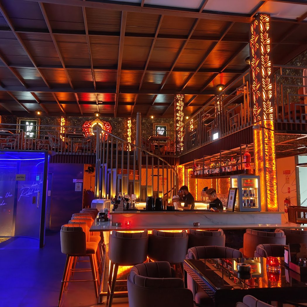 Babylonia - Global Food and Cocktails 3
