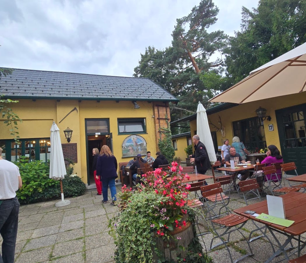 Sturmtage im Wiener Weingarten 1