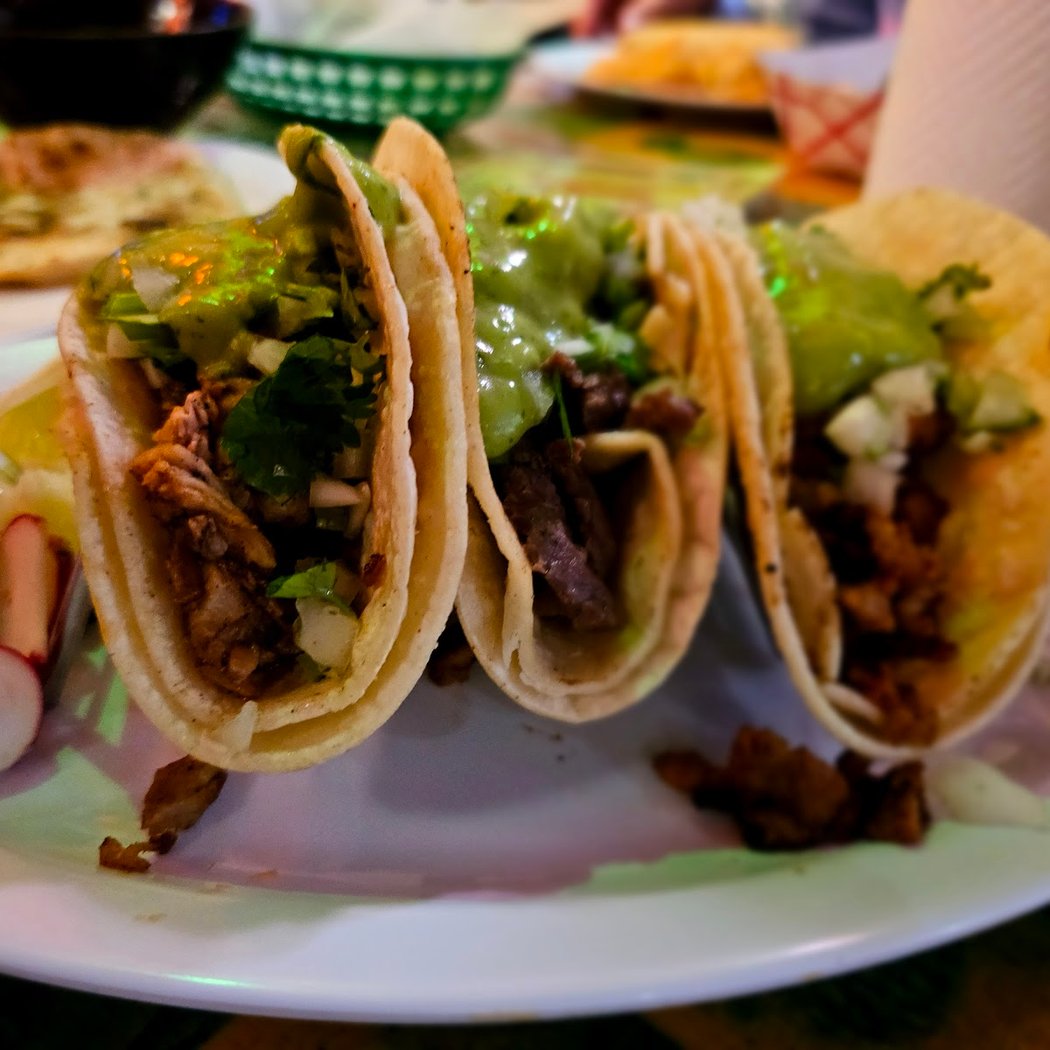 Tacos Y Mas 1