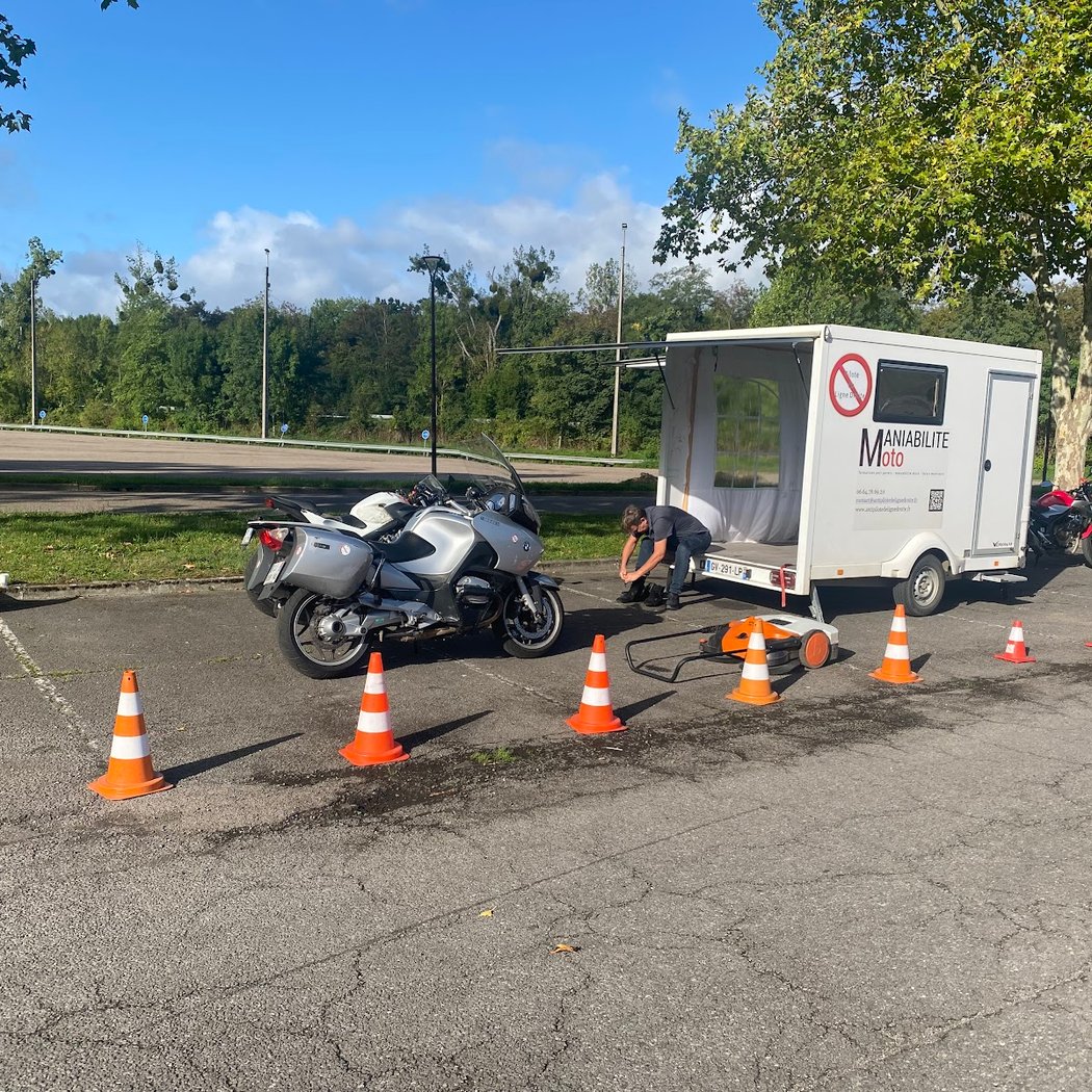 Anti Pilote De Ligne Droite Training Motorcycle Maniabilité & Pilotage 2