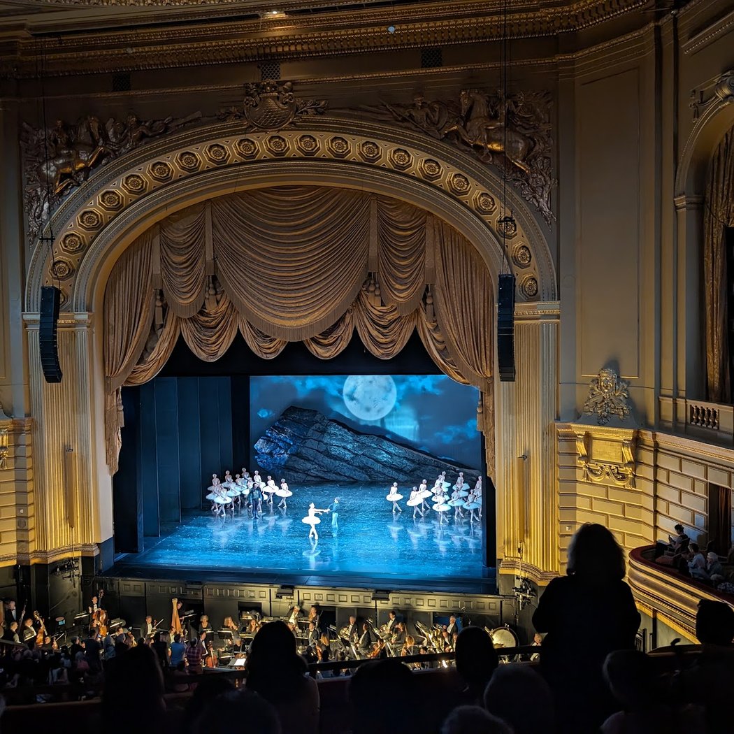 Balanchine–Father of American Ballet 1