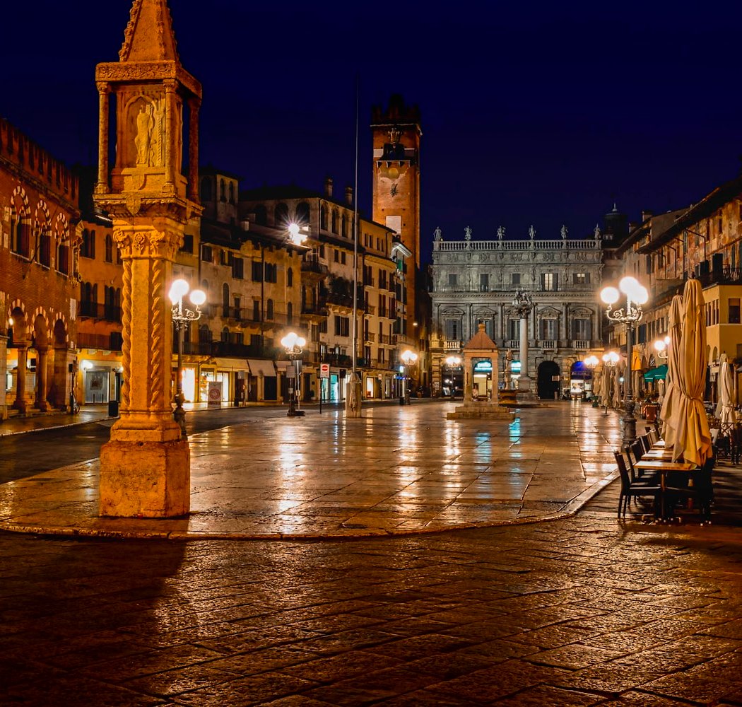 Piazza delle Erbe 3
