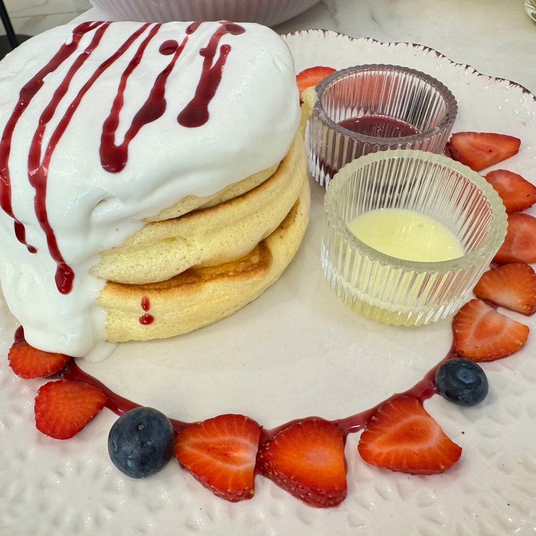 Hino Brunch & Café 1