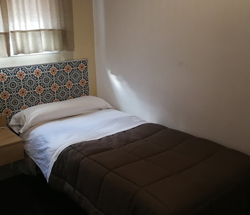 Hostal San Vicente II - Hostales 2