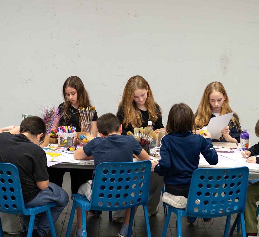 From Idea to Material: Open studio inspired by the Museum s exhibitions / Activity for children aged 5+ and their parents (in Hebrew)