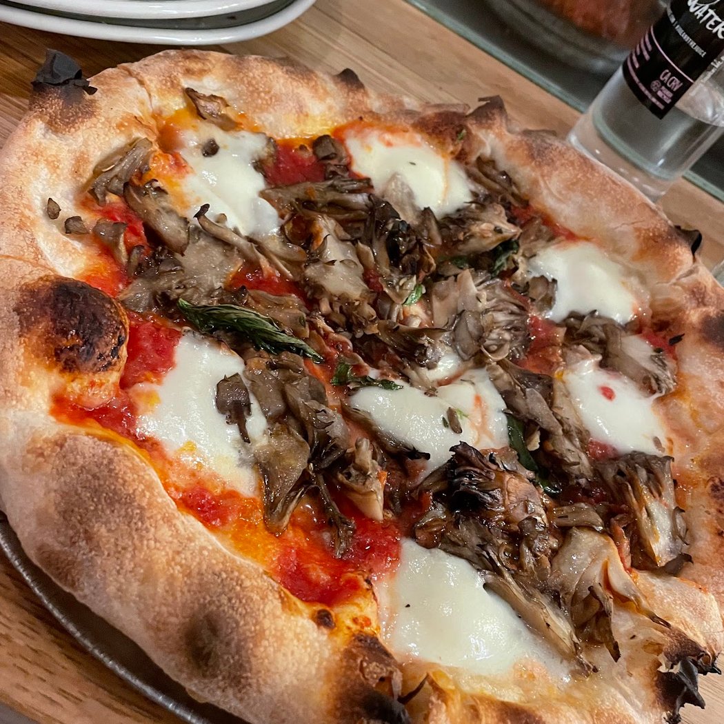 Pizzeria Delfina 2