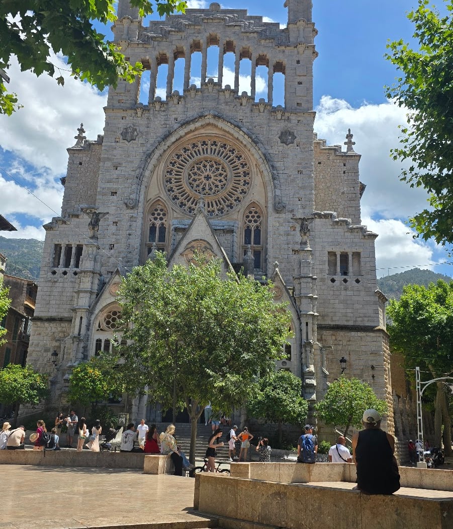 Plaça Constitució 1