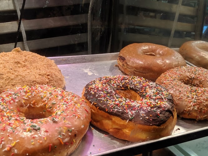 Bob's Donut & Pastry Shop 2