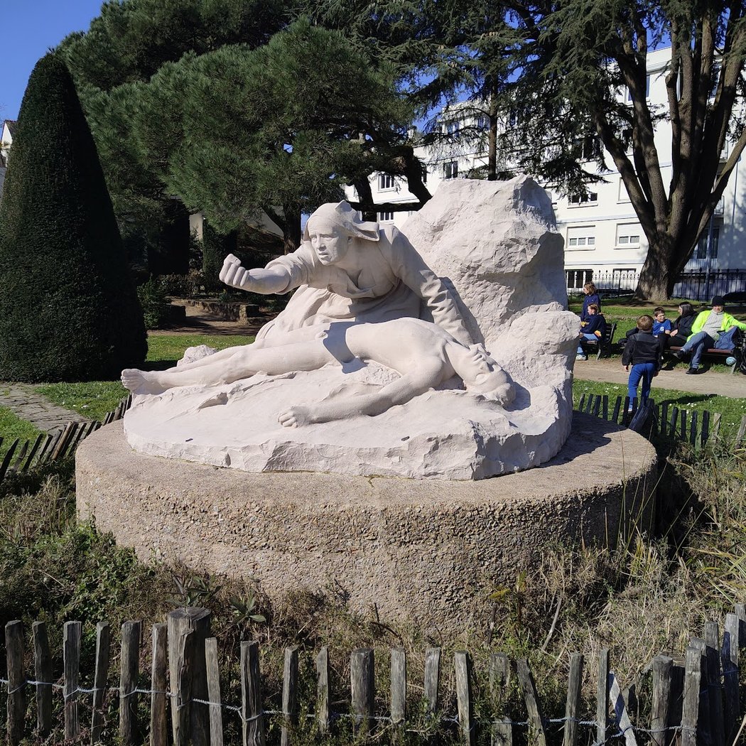 Les Estives: Yoga au parc gratuit 3
