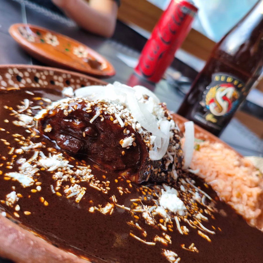 Fonda Mi Lupita Mole Nupcial Artesanal 1