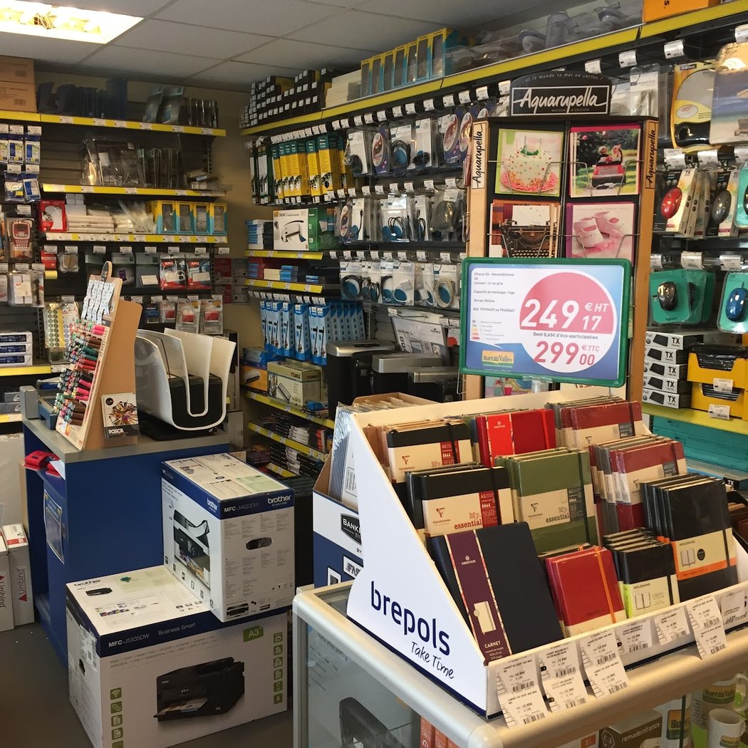 Bureau Vallée Garches - papeterie et photocopie 3