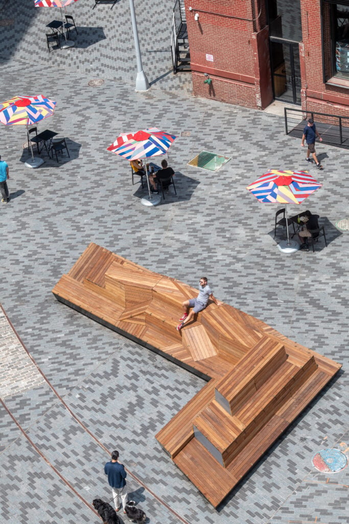 DUMBO Archway Plaza 3