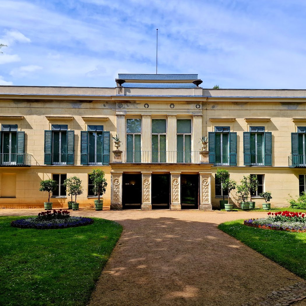 Glienicke Palace 1