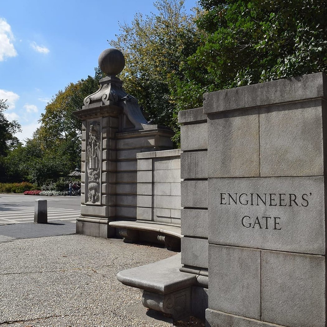 Engineers' Gate 2