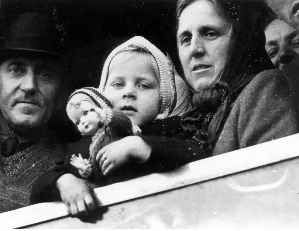 Human und menschlich ...? Die regulierte Vertreibung der Sudetendeutschen