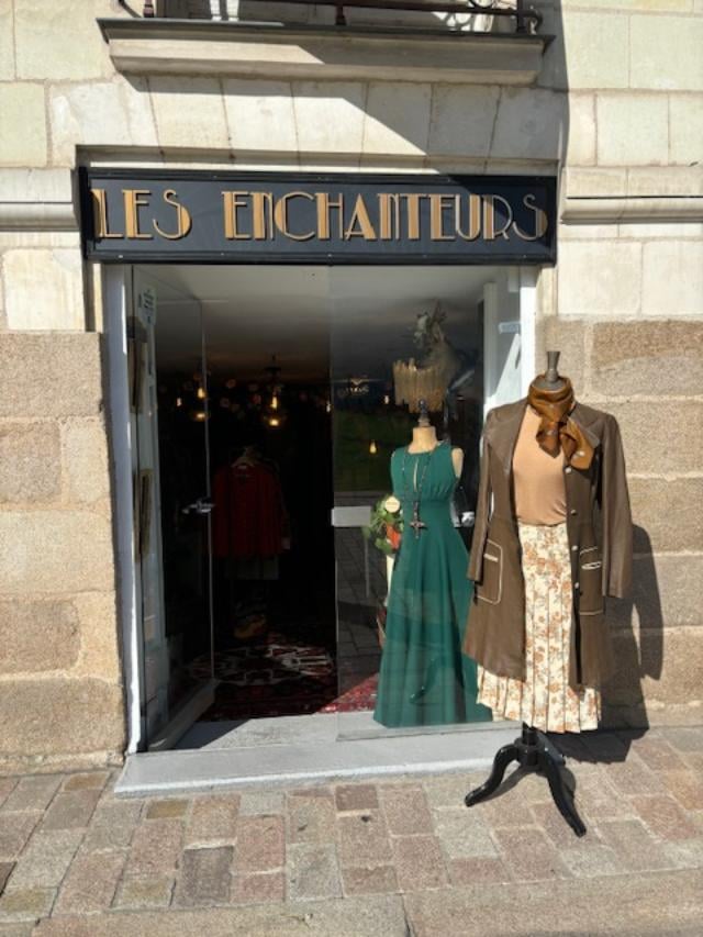 Les Enchanteurs 2