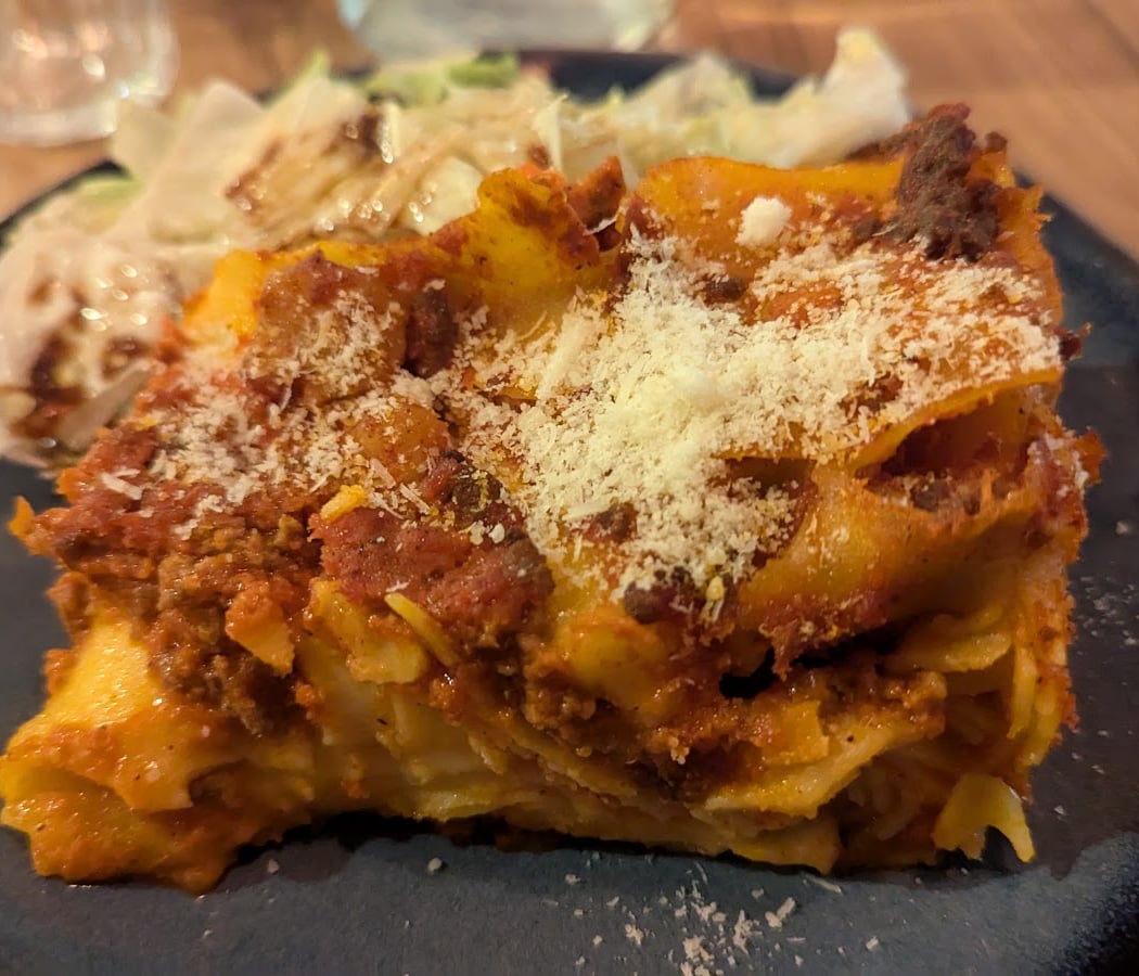 Alla Mano 1