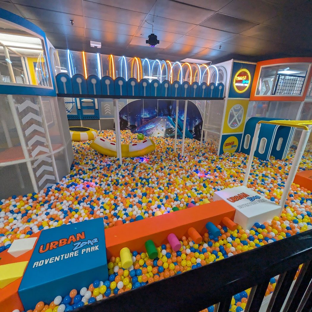 Urban Zone Trampoline & Adventure Park 1