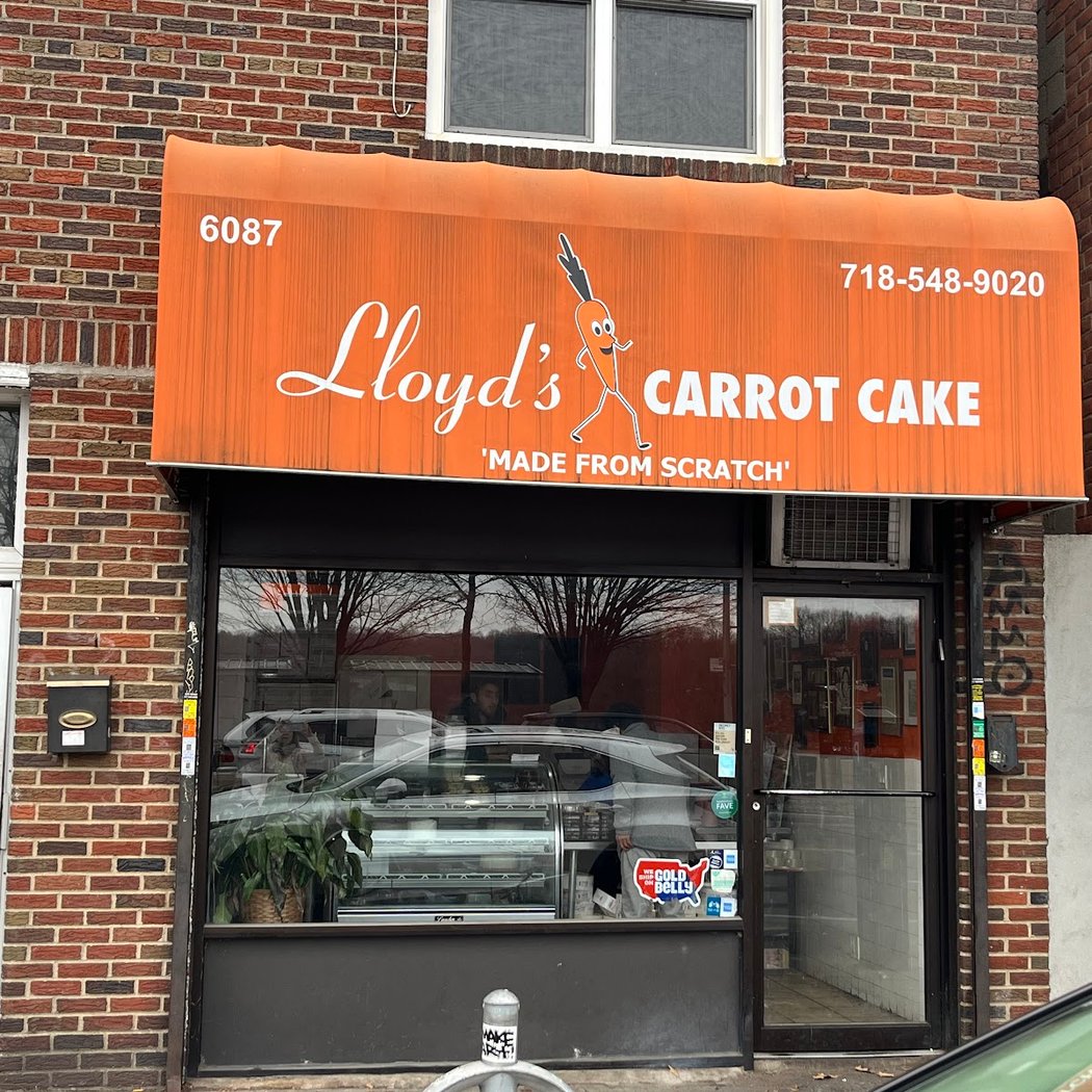 Lloyd's Carrot Cake 5