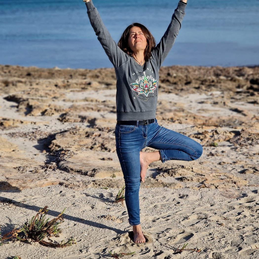 Claire - Yoga - 1