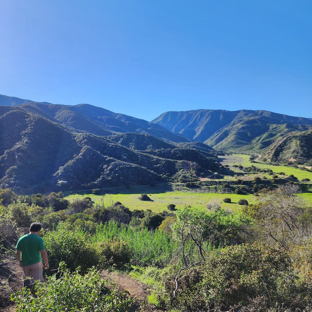 Hagador Canyon and Skinsuit Trail Start 1