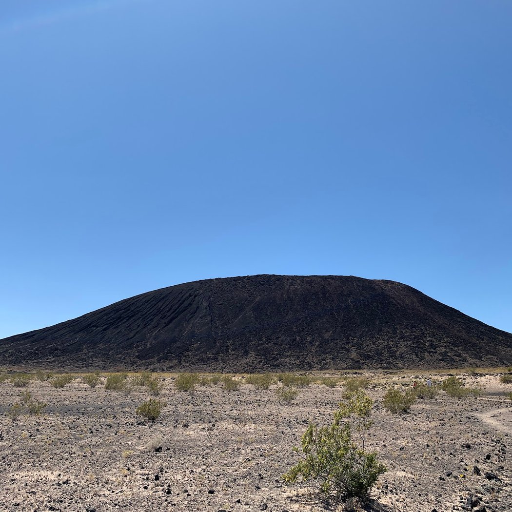 Amboy Crater 2