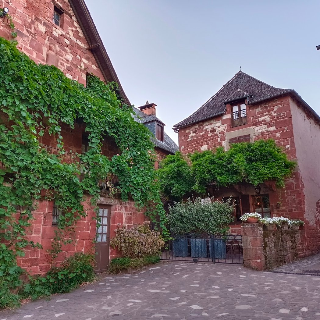 Festival theatre Collonges -la -Rouge 1