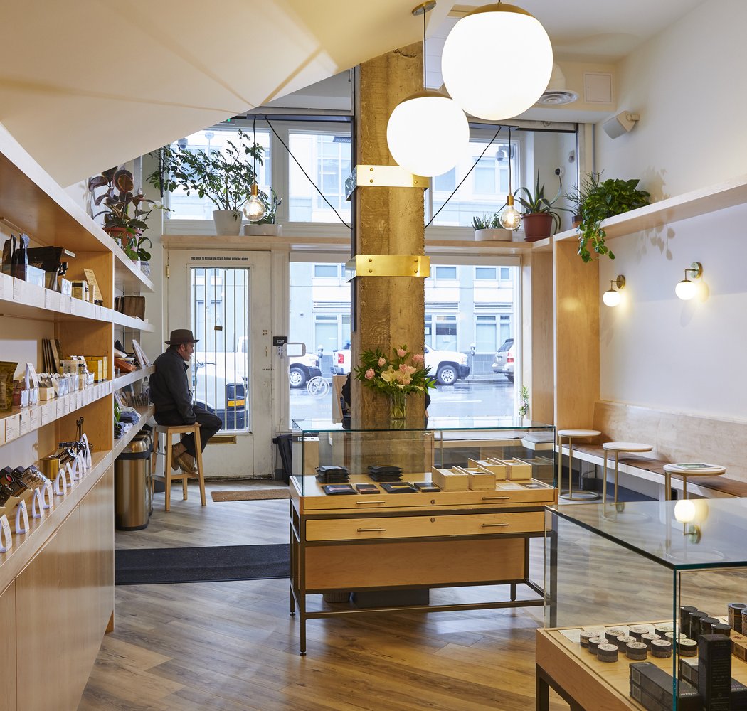 Vapor Room Weed Dispensary & Delivery 3