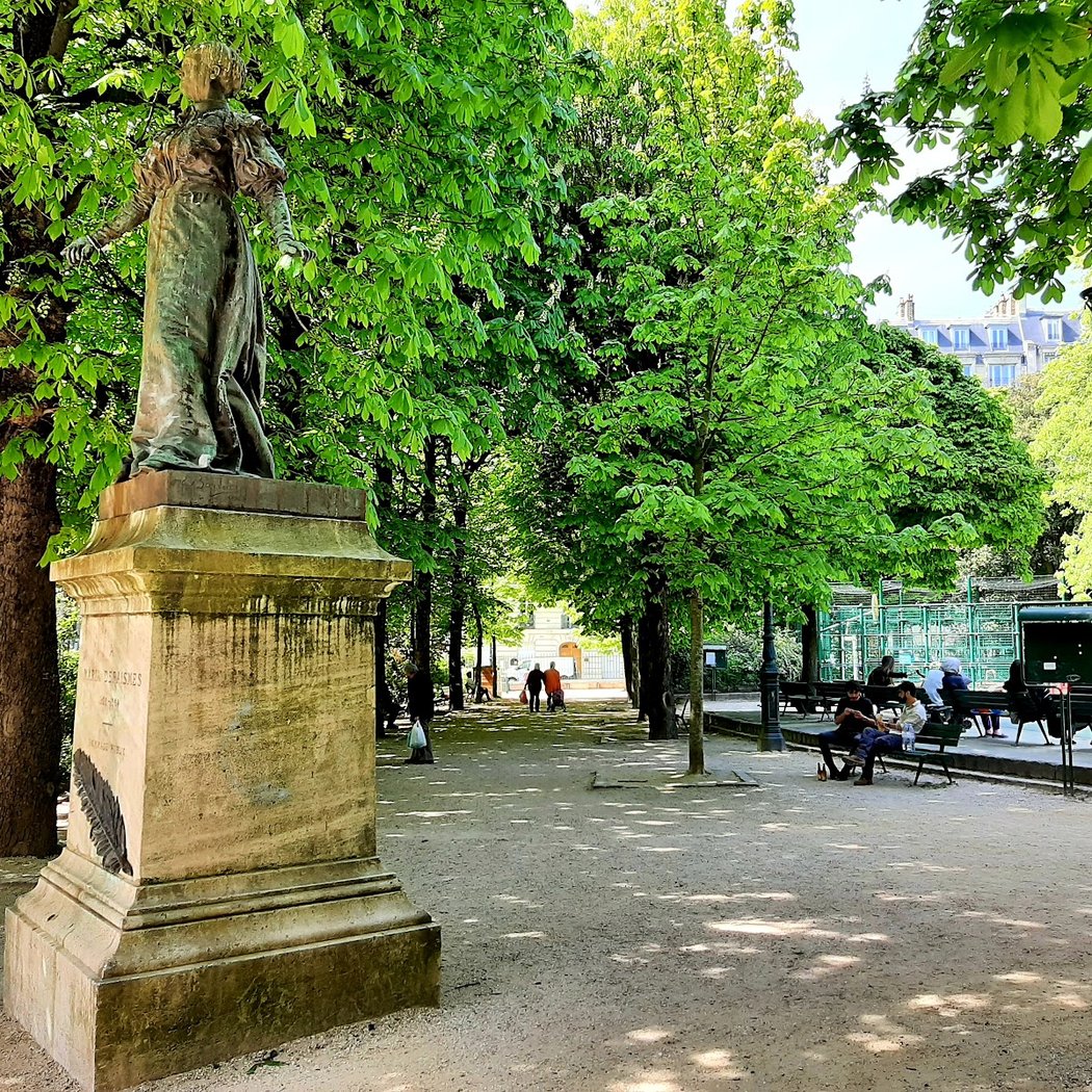 Square des Épinettes 3