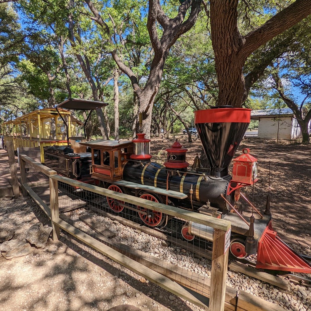 Spooky Halloween train 2