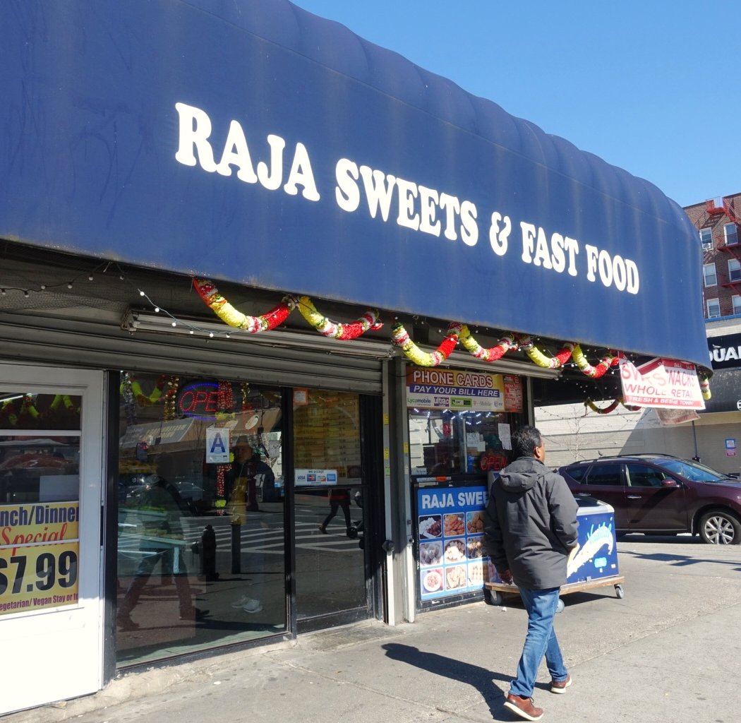 Raja Sweets & Fast Food 3