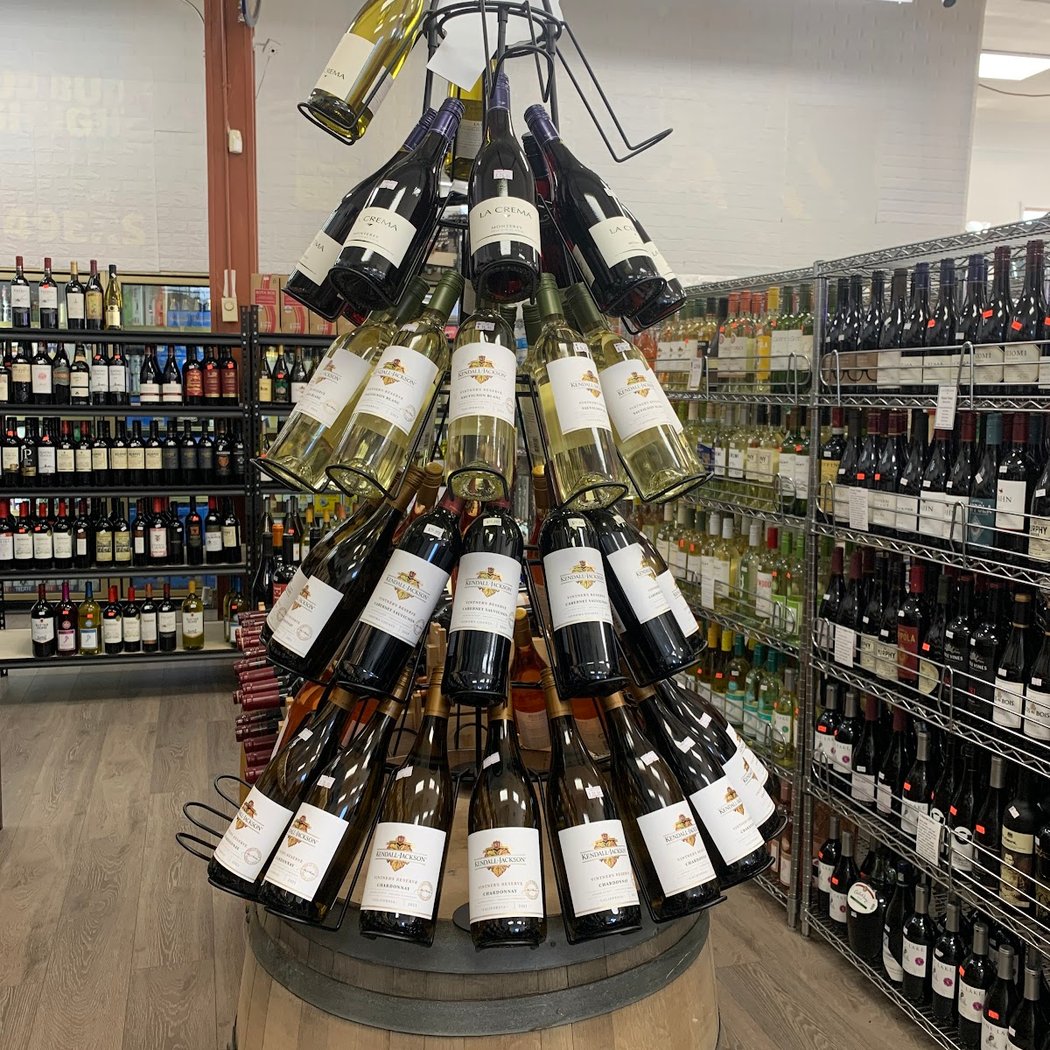 Hillsdale Liquor 1
