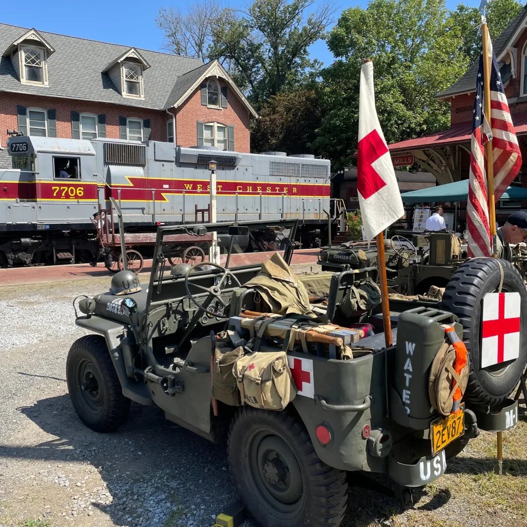 Soldiers & Trains 1
