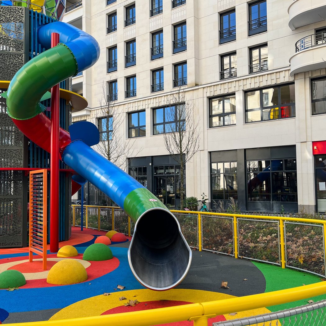 Aire de jeux pour enfants 2