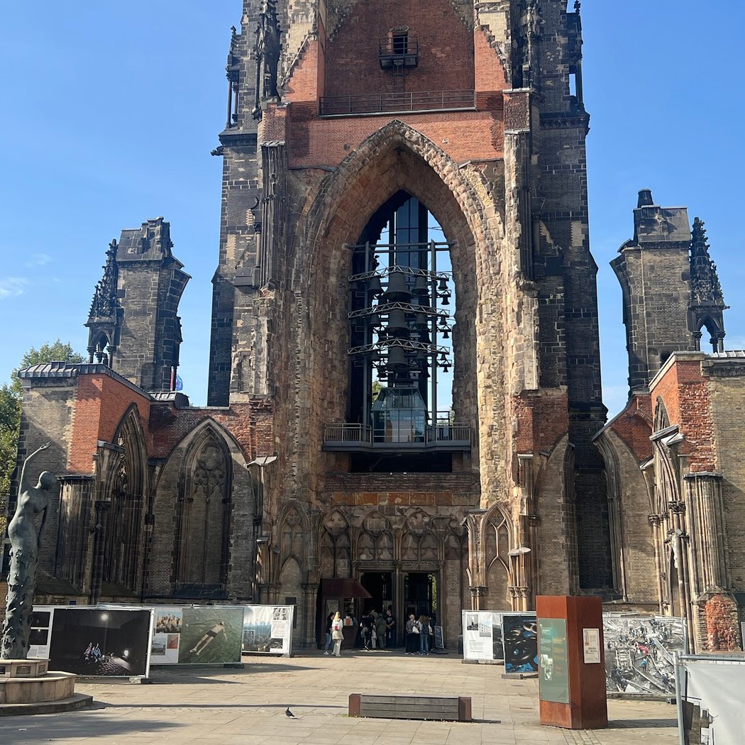 FIRE. From the Cosmos to the Commons, Ausstellung 2