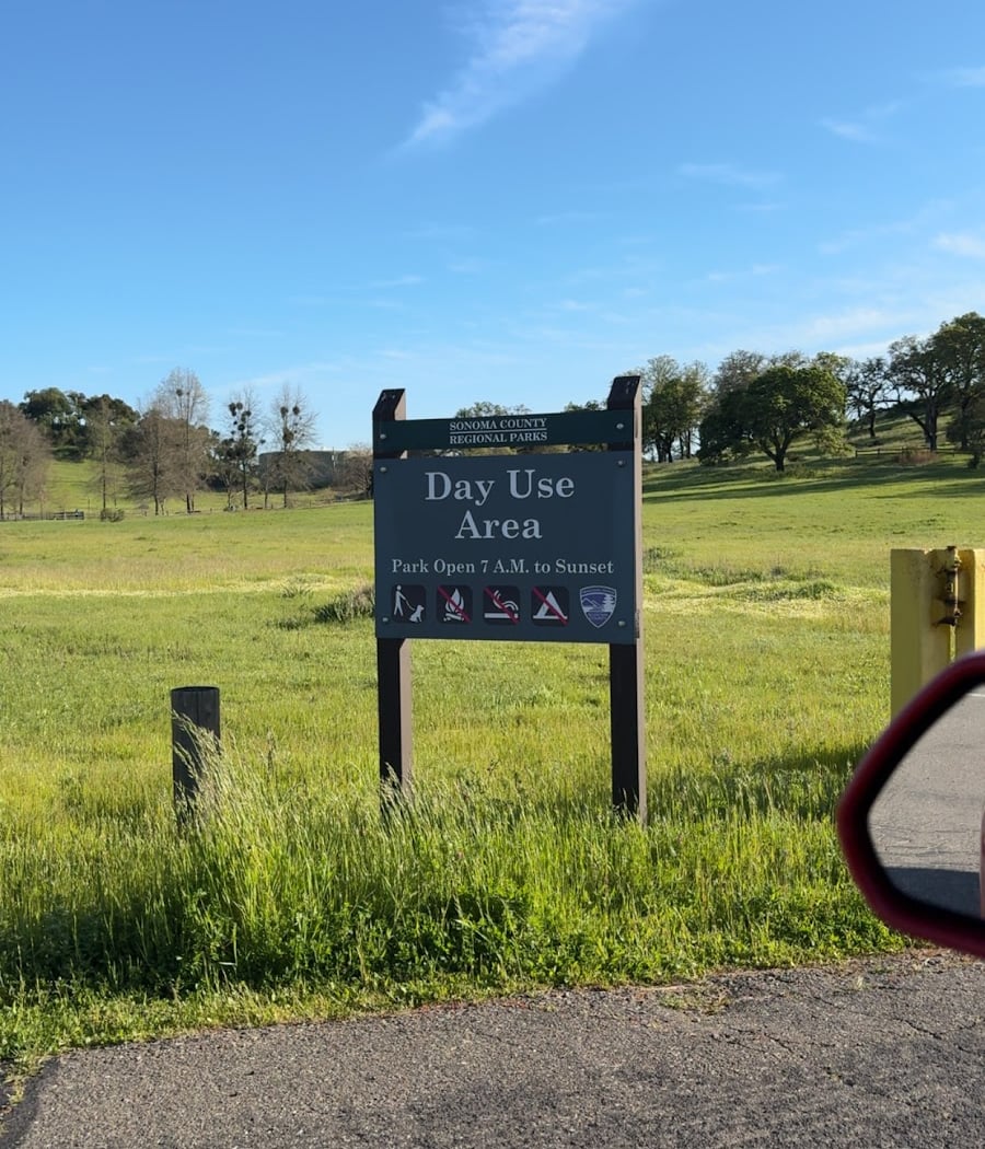 Sonoma Valley Regional Park - Highway 12 Trailhead 2