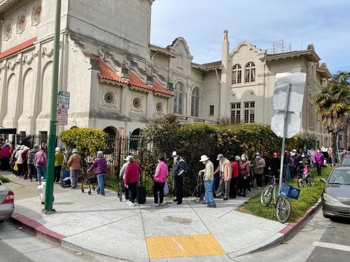 Food Pantry and Meal Preparation for the Unhoused 3