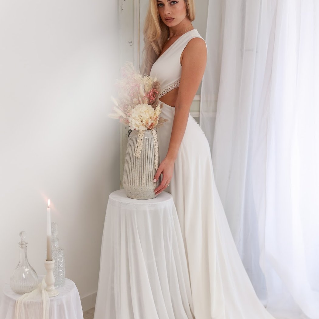 AVINA Créatrice de robes de mariée Paris / Vincennes 1