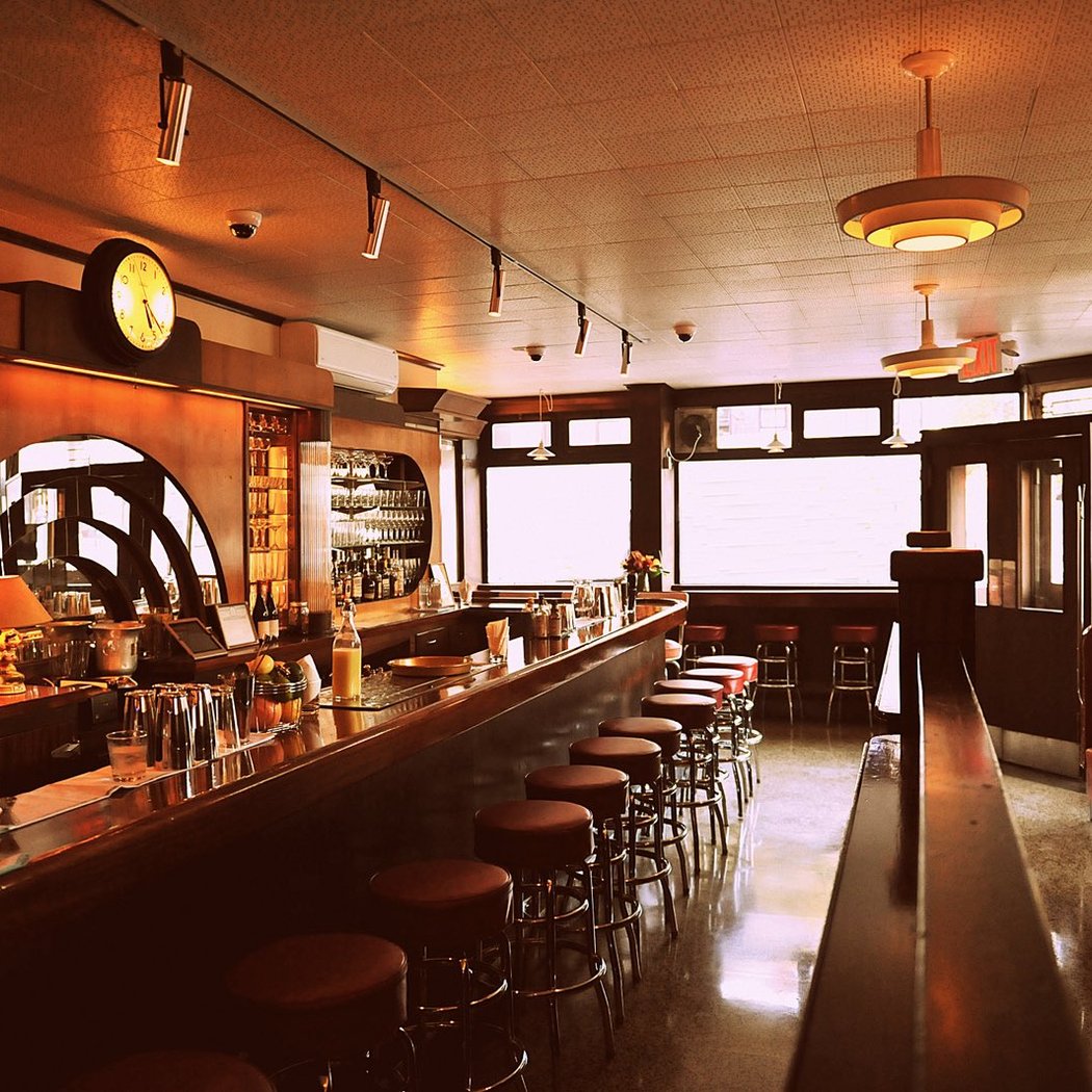 The Long Island Bar 1
