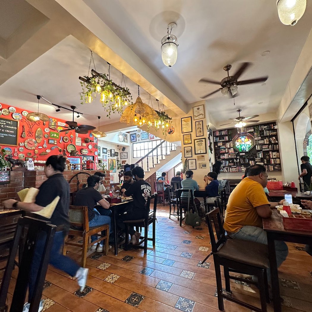 The Hole In The Wall Cafe 3