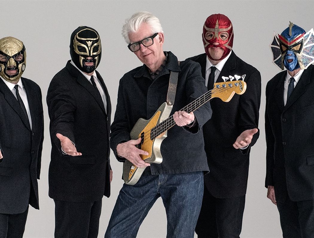 Nick Lowe & Los Straitjackets 4