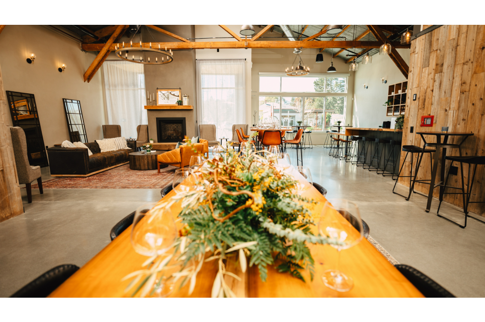 Brooks Note Winery and Tasting Room 2