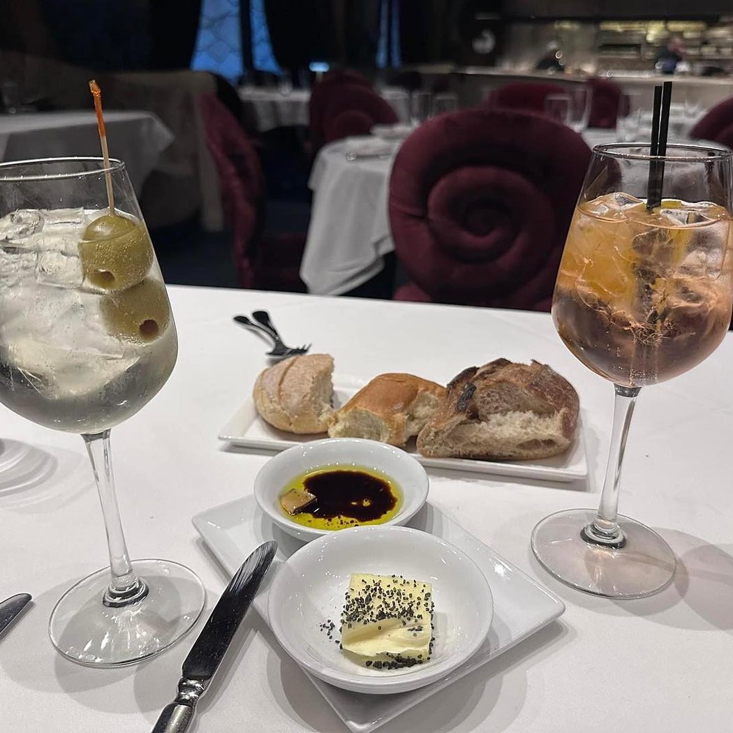 Ula Restaurant & Tapas Bar 3