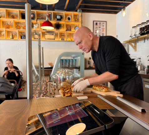 Cafe Aviva 2