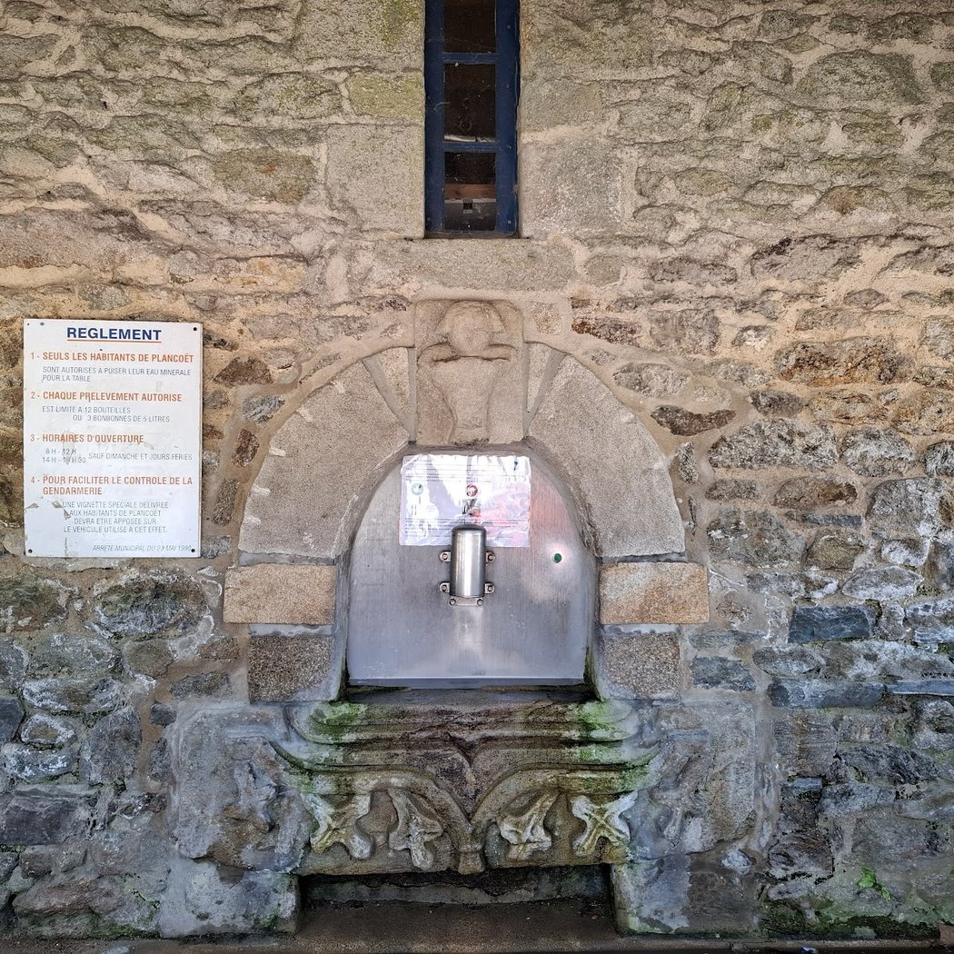 Natural Mineral Water Source Sassay 2