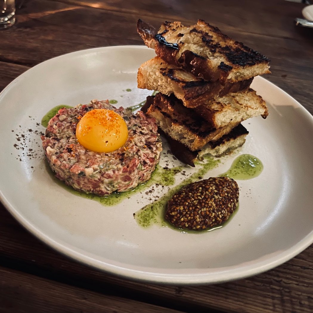 5 Points Market & Restaurant 3