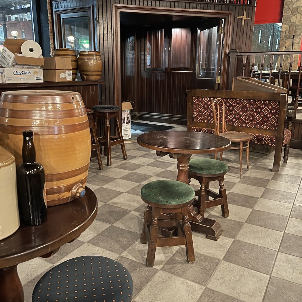 The Banshee Irish Pub 2