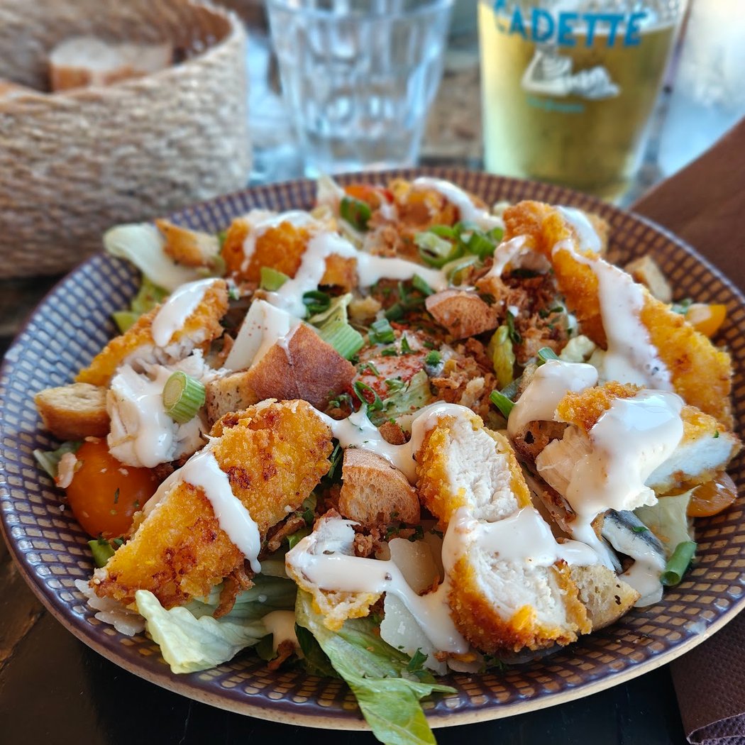Lili Beach Café 1