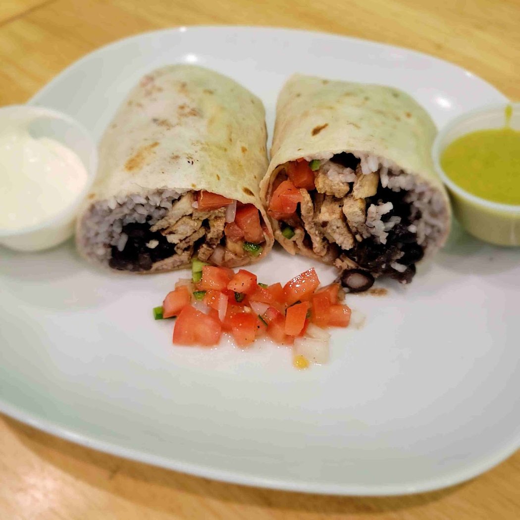 AROMA COFFEE & GRILL 3